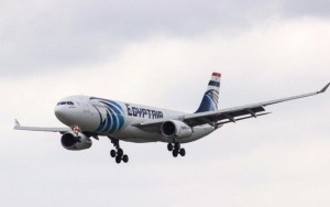 Corpos, malas e poltronas de voo da EgyptAir são encontrados no Mar Mediterrâneo