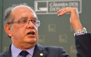 Gilmar Mendes prorroga prazo de investigações sobre Aécio Neves 