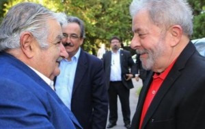 Lula e ex-presidente do Uruguai participam de ato contra governo Temer em SP 