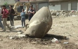 Arqueólogos egípcios encontram estátua gigante de faraó Ramsés II no Cairo