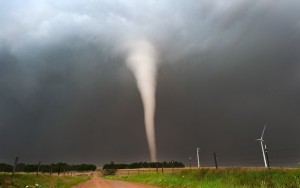 Tornados no Texas, nos EUA, deixam cinco mortos e mais de 50 feridos